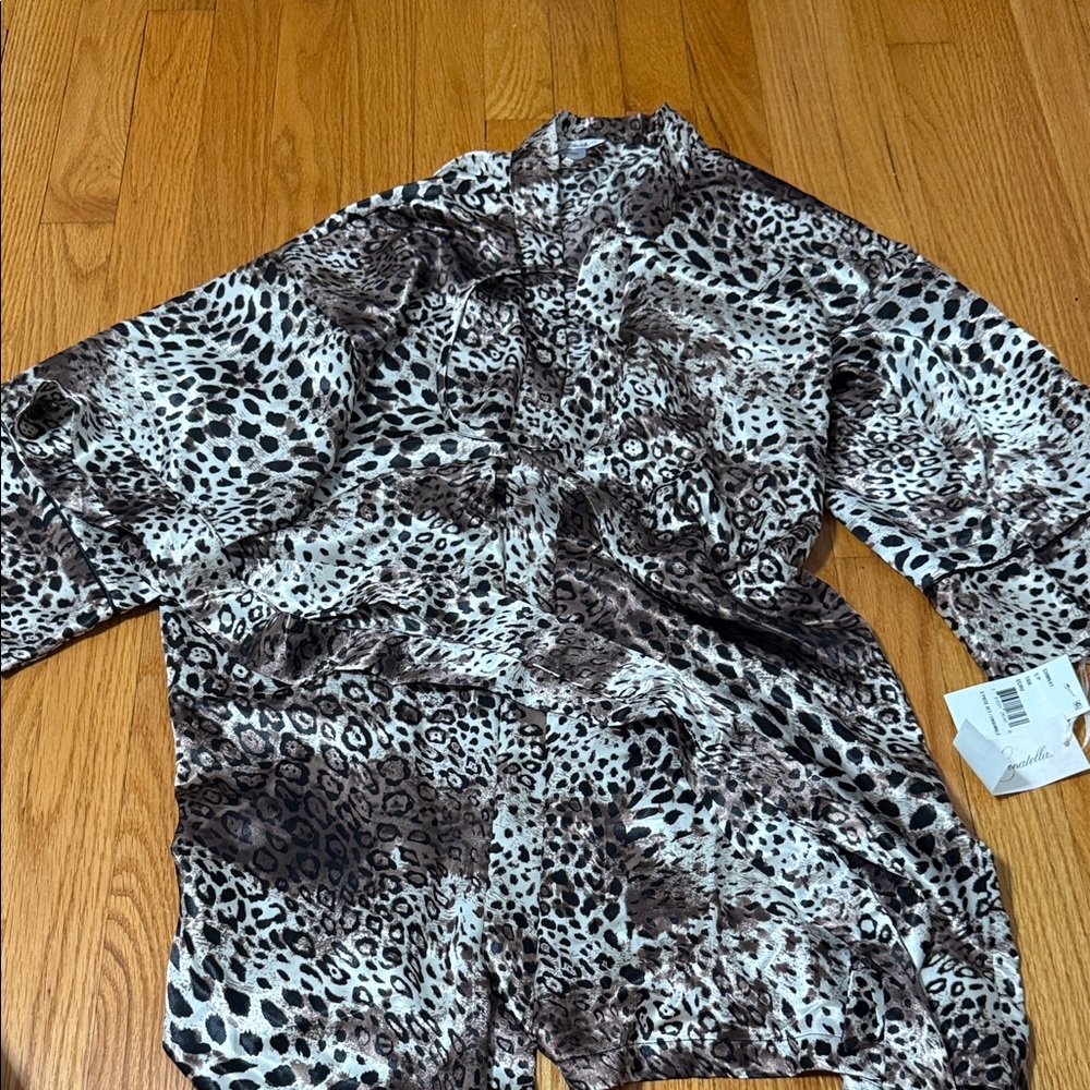 Linea Donatella Leopard Print Blouse